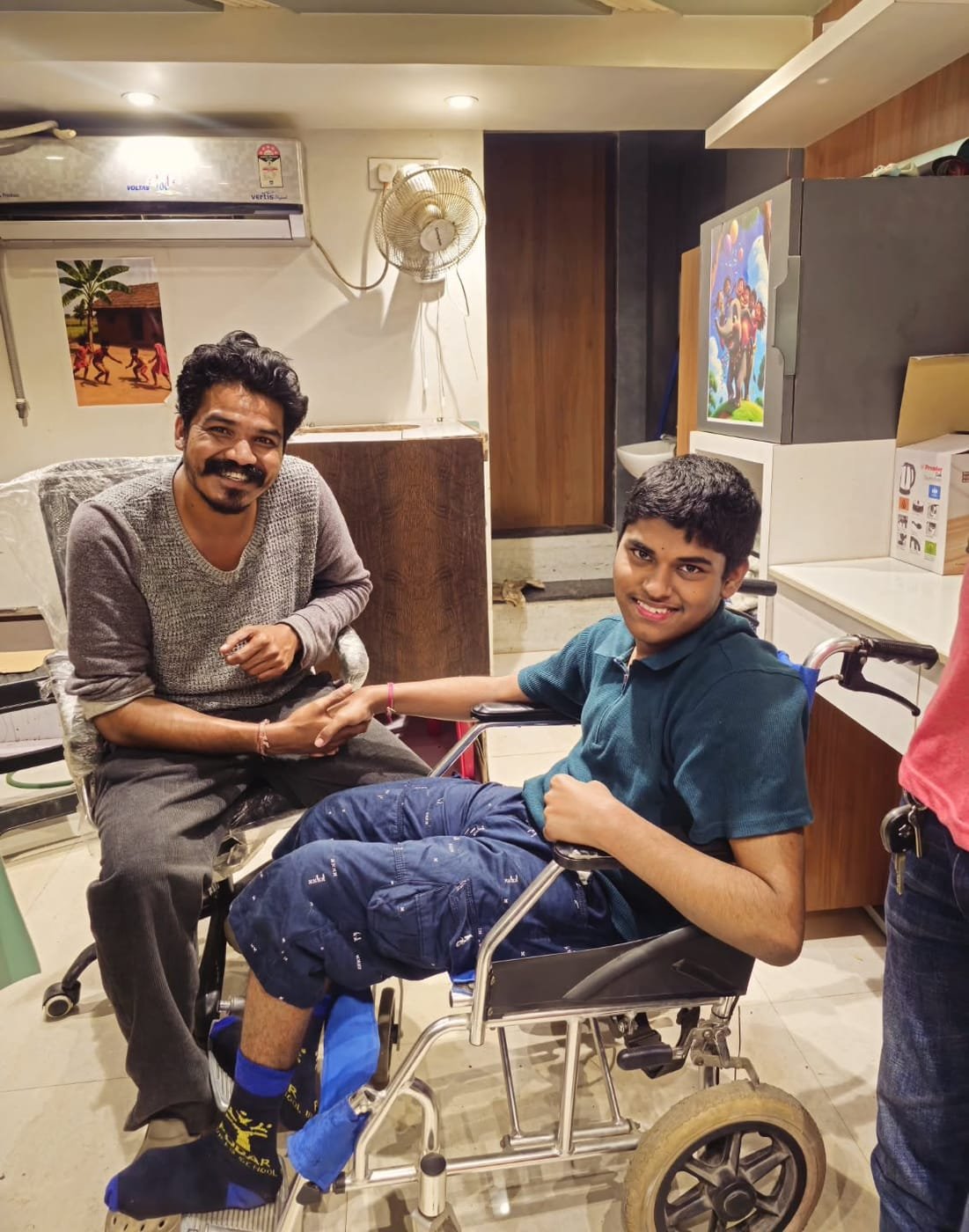 Supporting a young patient at the centre